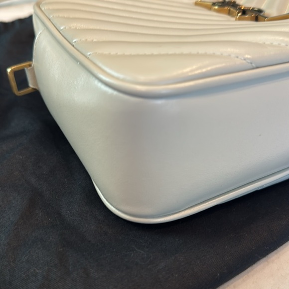 YSL classic leather camera bag in the color bone. - Picture 9 of 15